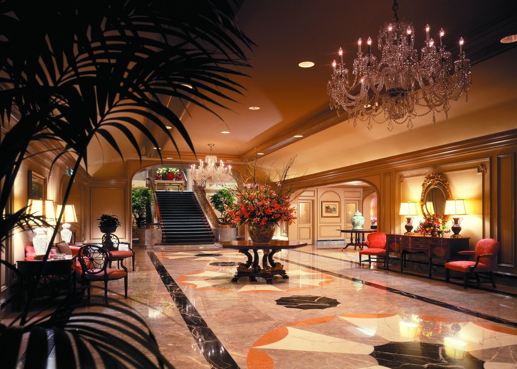Four Seasons Chicago Hotel Interior photo